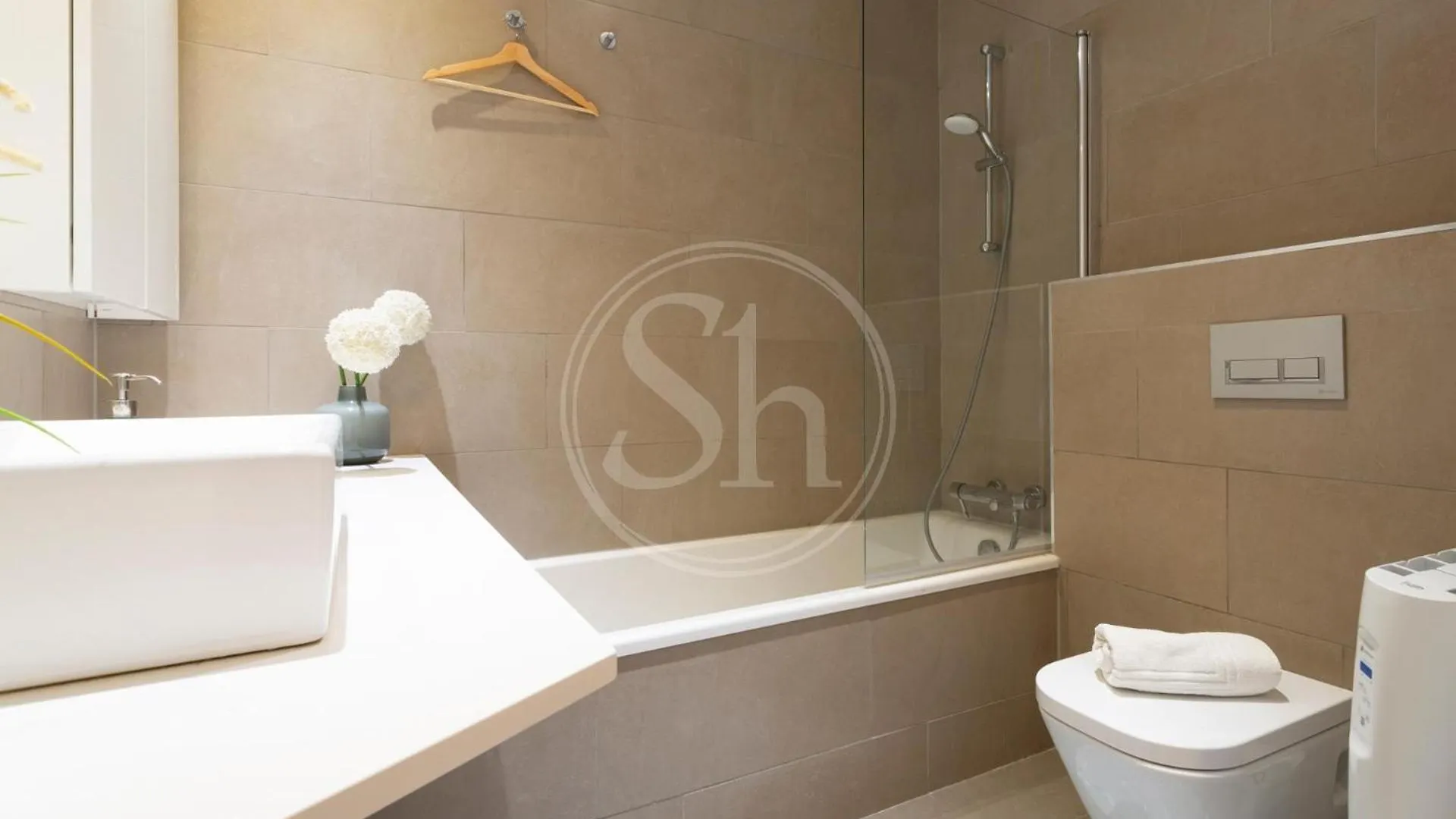 Moderno Apartamento Familiar En Eixample Barcelona 0*,